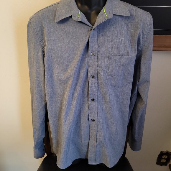 BNWT- Tom Baine untucked collection- Shirt with collar Collar - Picture 6 of 6